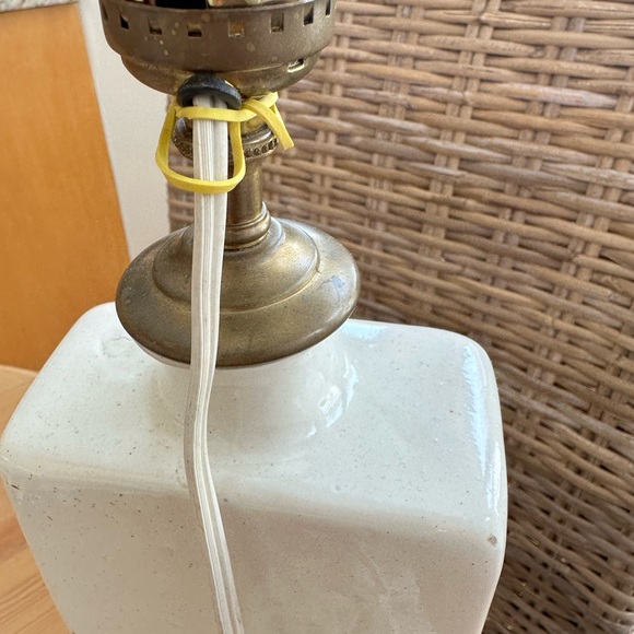 Delft Blue Gin Bottle Lamp.  Works! - Picture 7 of 10